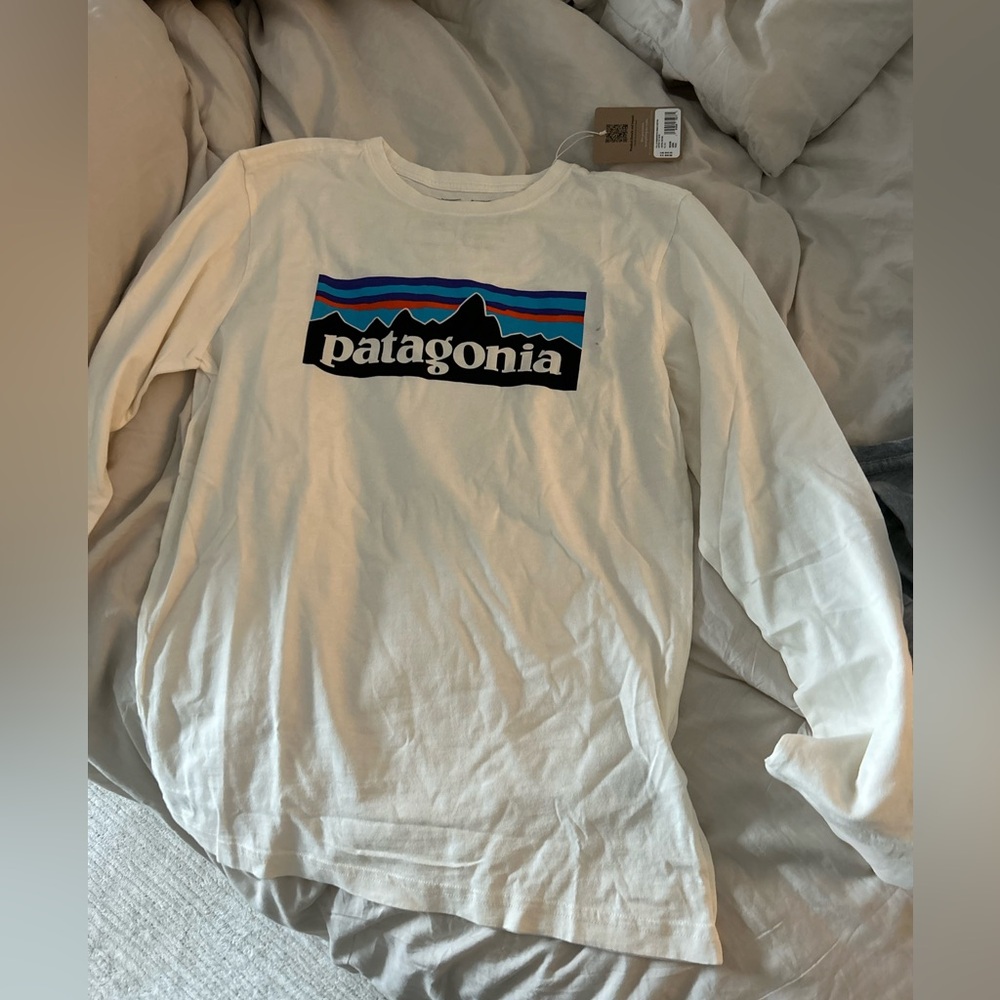 Youth xl 14/16 Patagonia shirt nwt